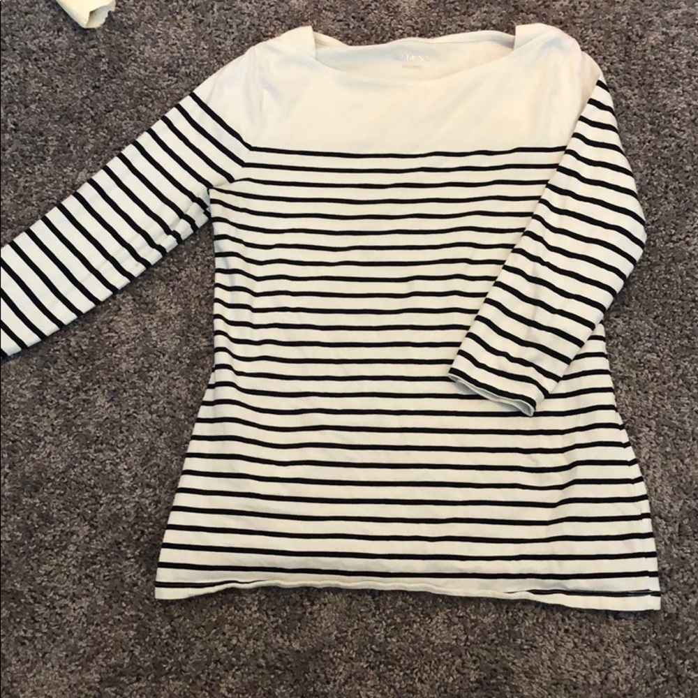 black and white stripe shirt